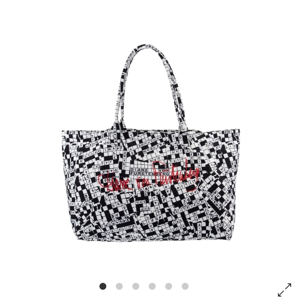 DVF- NEW with tags - Black and White Graphic Tote Bag